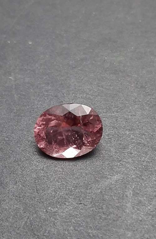 ** STUNNING:  3.45 ct  Soft Pink Oval Cut Facet Tourmaline Gemstone.**