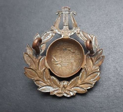 ** WW1 Royal Marines Naval Band Service Cap Badge (Lugs Intact).**