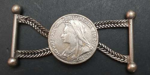 ** Boer War Era : Gentleman`s Silverplated Queen Victoria Tie-Fob (6cm x 3cm).**