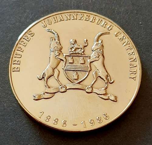 ** 1886-1986 Eeufees/ Centenary Rand Pioneers of Johannesburg Bronze Medallion (34.28g).**