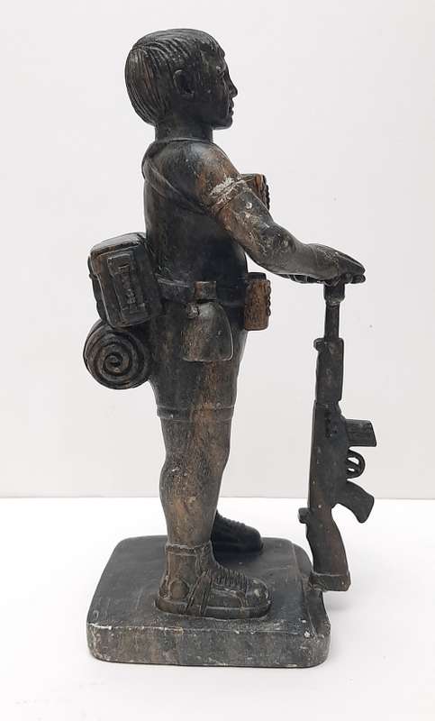 ** Rhodesian Bush War: 1970s Fireforce `Troopie` Soapstone Statuette (26cm) [ Repaired ].**