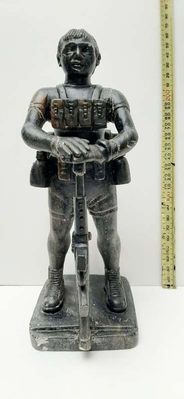 ** Rhodesian Bush War: 1970s Fireforce `Troopie` Soapstone Statuette (26cm) [ Repaired ].**