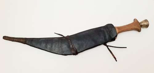 ** 20th Century: Italian Somaliland / Eritrean Gile Afar Dagger w/ Scabbard (47cm).**
