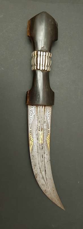 **  19th Century Ottoman Empire Jambiya Dagger w/ Gold & Silver Damascene Inlay (29cm).**