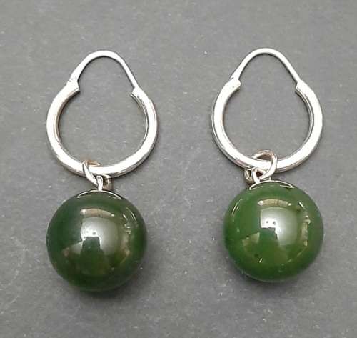 ** STUNNING:  20th Century Chinese Apple Green Jade & .800 Silver Bead Drop Earrings .**
