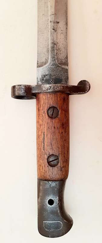 ** RARE : British Pattern 1903 Sanderson Bayonet w/ Scabbard & Frog (45 cm).**