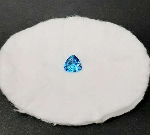 ** STUNNING: Swiss Blue Trillion Cut Topaz Semi-Precious Gem (4.35 ct ).**
