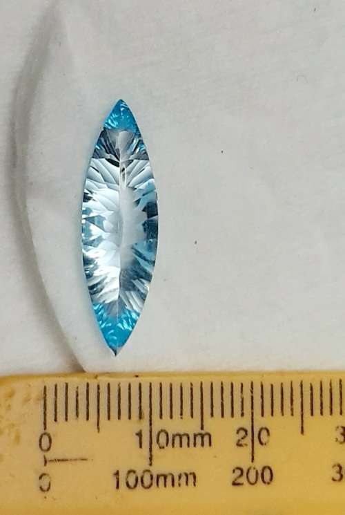** STUNNING: Swiss Blue Marquise Cut Topaz Semi-Precious Gem (5.7 ct ).**