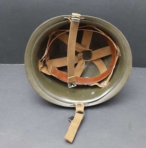 ** Border War : 1970s SADF Steel Helmet w/ Plastic Liner (USED).**