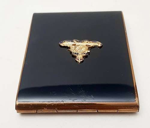 ** WW2 South African Field Artillery: Ladies` Enamel & Gold-Plated Rim Powder Compactum (7cmx8cm).**
