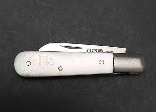 ** ELEGANT : .925 Silver & Mother of Pearl `Isle of Wight`  Fruit Knife (Sheffield, 1923).**