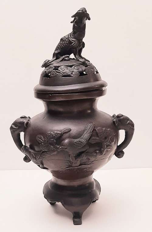 ** STUNNING: Mid-20th Century Chinese Bronze Censer w/ Qilin Finial (22,5 cm).**