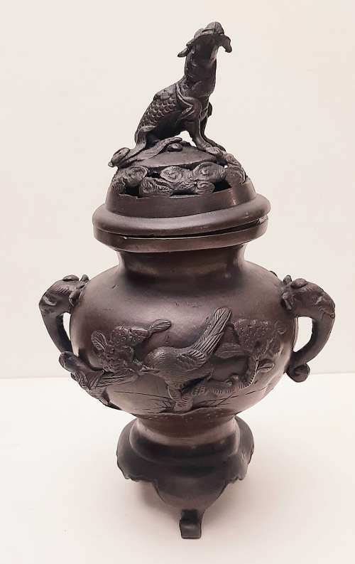 ** STUNNING: Mid-20th Century Chinese Bronze Censer w/ Qilin Finial (22,5 cm).**