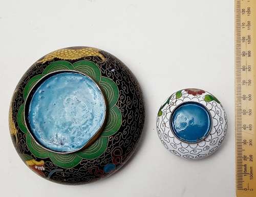 ** STUNNING: Pair Late 19th Century Chinese Cloisonne Enamel Vessels ( x2 ).**