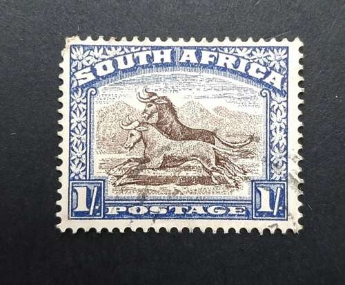 ** 1932 South Africa Wildebeest 1 Shilling Postage Stamp (USED)**