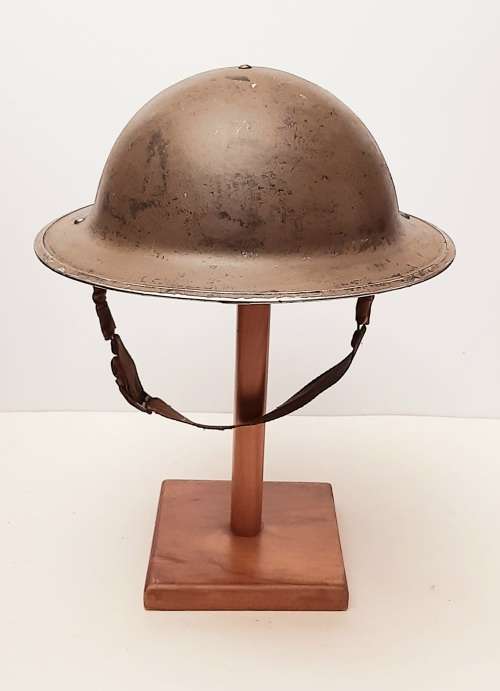 ** WW2 British Army MKII `Brodie` Steel Helmet w/ Liner & Chinstrap (1942).**