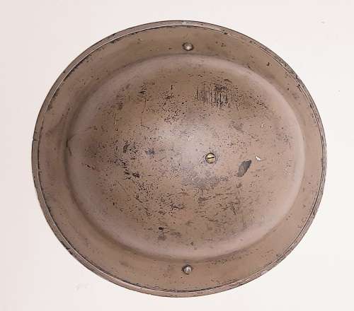 ** WW2 British Army MKII `Brodie` Steel Helmet w/ Liner & Chinstrap (1942).**