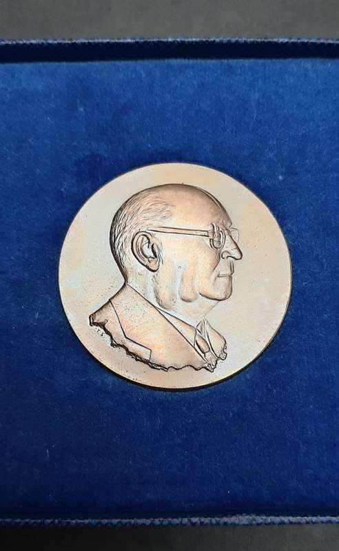 ** 1974 D.F. Malan Centenary Bronze Medallion w/ Case (EF).**