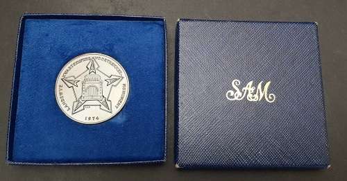 ** 1974 Voortrekker Monument 25th Anniv. Bronze Medallion w/ Case (EF).**