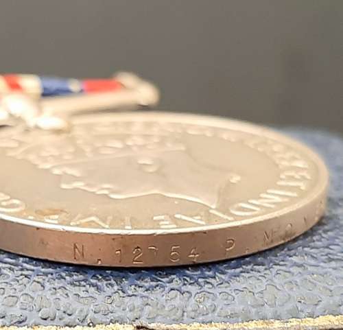 ** WW2  Full-Size British 1939-45  Medal w/ Ribbon att. Native Soldier.**