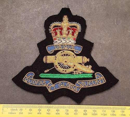 ** 1950s British Royal Artillery Bullion Regimental Blazer Badge( 13cm x 11cm).**