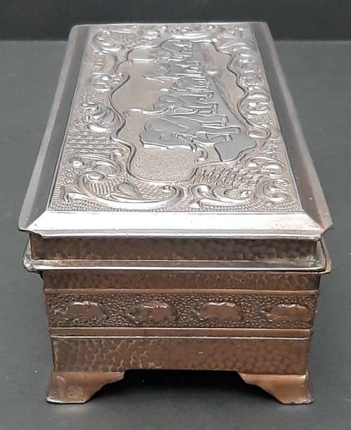 20th century silverplated Indian embellished humidor (22cm x 11cm x 7cm)