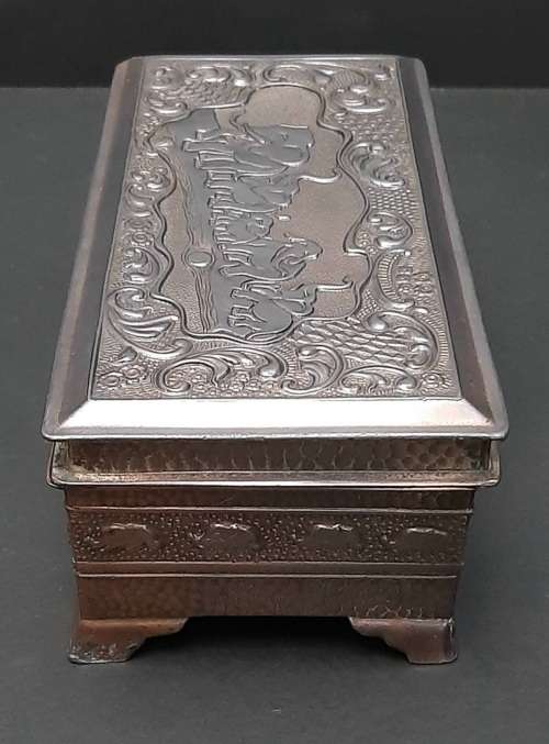 20th century silverplated Indian embellished humidor (22cm x 11cm x 7cm)