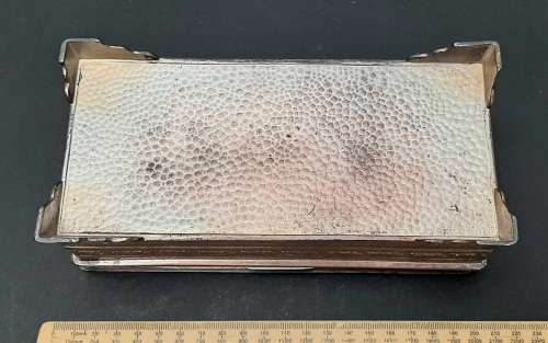 20th century silverplated Indian embellished humidor (22cm x 11cm x 7cm)