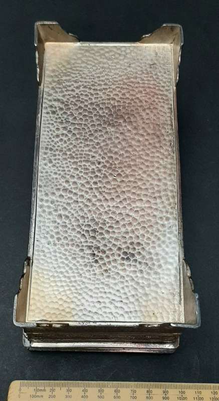 20th century silverplated Indian embellished humidor (22cm x 11cm x 7cm)