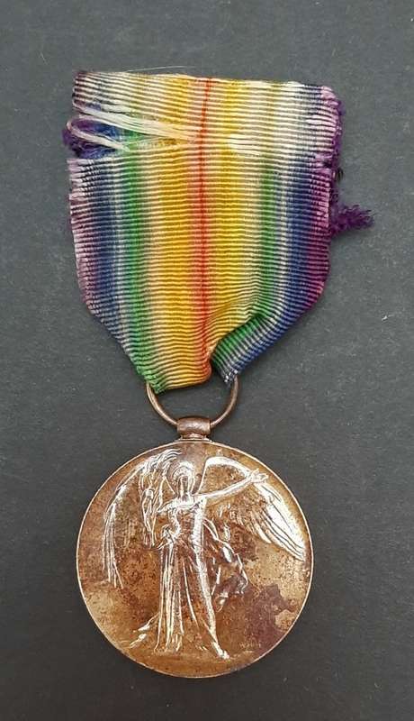 WWI Allied Victory Medal with Silk Ribbon - Honourable Artillery Coy
