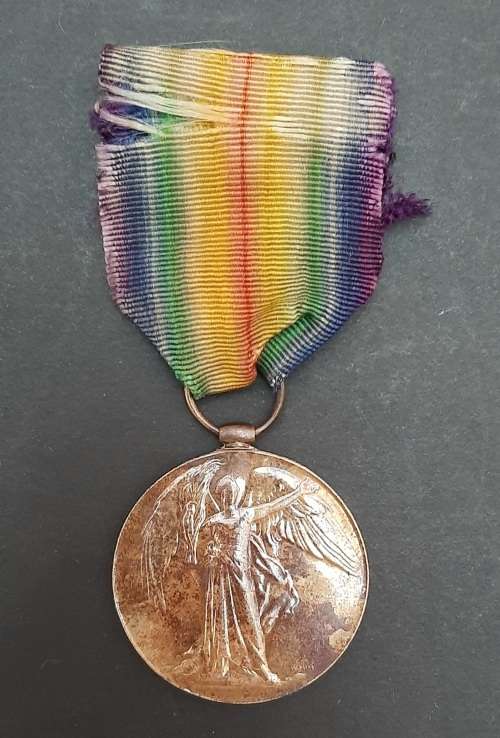 WWI Allied Victory Medal with Silk Ribbon - Honourable Artillery Coy