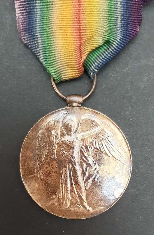 WWI Allied Victory Medal with Silk Ribbon - Honourable Artillery Coy