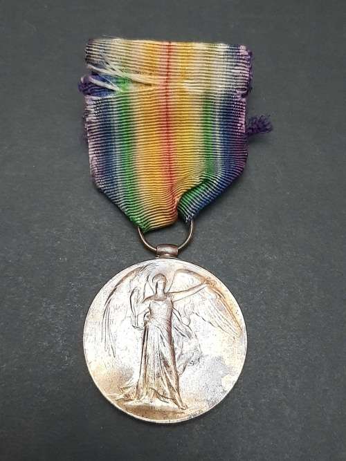 WWI Allied Victory Medal with Silk Ribbon - Honourable Artillery Coy