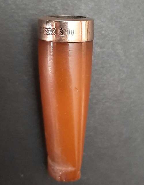 Edwardian Gent's Amber Cheroot / Cigarette Holder, 9ct Gold Mounted (Birm. 1908)