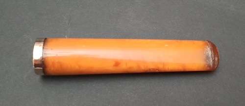 ** STUNNING: 9ct Gold Mounted Edwardian Gent`s Amber Cheroot / Cigarette Holder( 10cm).**