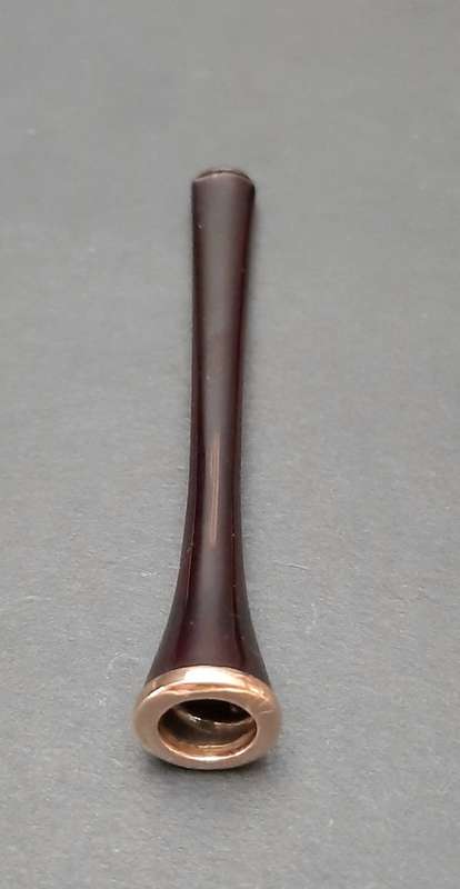 ** STUNNING: 9ct Gold Mounted Edwardian Ladies` Cheroot / Cigarette Holder (10cm).**