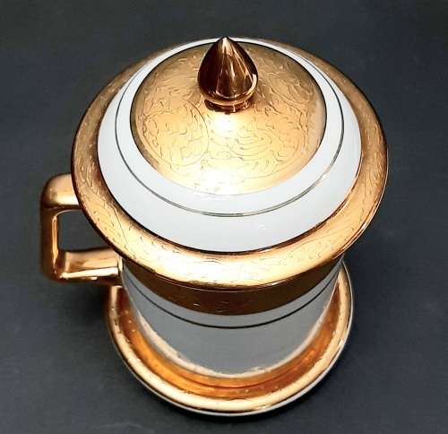 ** STUNNING: Modern Thai Benjarong Gilded Traditional Porcelain Set (3-Piece) [15cm].**