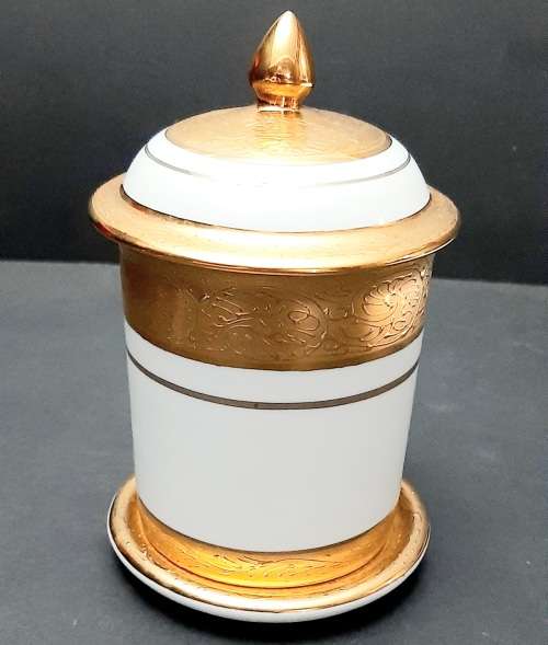 ** STUNNING: Modern Thai Benjarong Gilded Traditional Porcelain Set (3-Piece) [15cm].**
