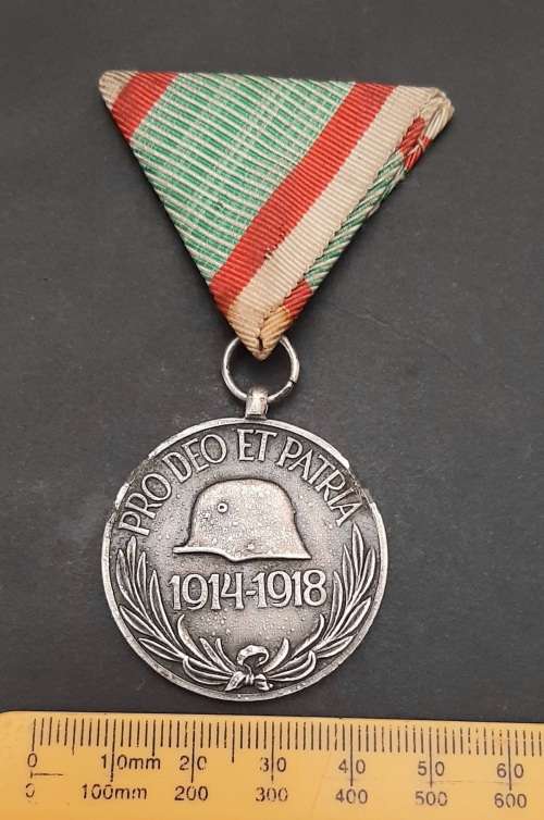 ** WWI Austro-Hungarian `Pro Deo Et Patria` Combatants Medal w/ Ribbon **