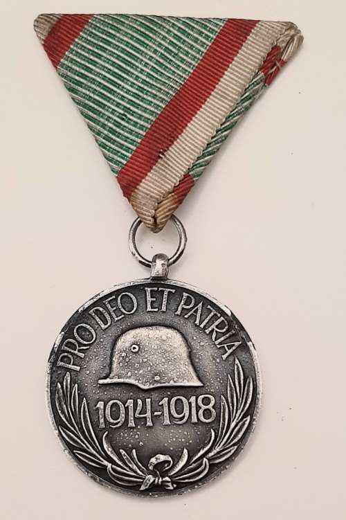 ** WWI Austro-Hungarian `Pro Deo Et Patria` Combatants Medal w/ Ribbon **