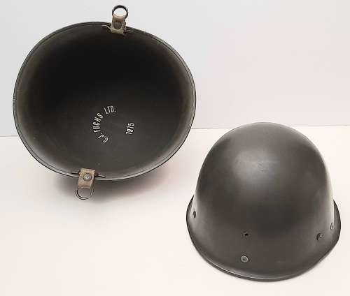 ** Border War : 1970s SADF Steel Helmet w/ Plastic Liner (USED).**
