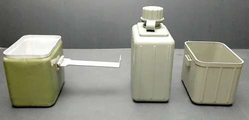 ** Rhodesian Bush War: 1975 Yugoslavian Mess Kit & Drinking Vessel Set (USED).**