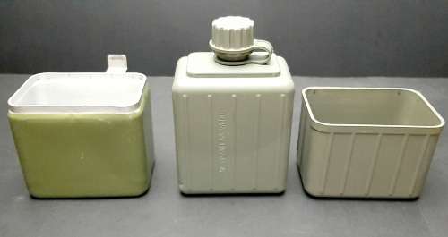 ** Rhodesian Bush War: 1975 Yugoslavian Mess Kit & Drinking Vessel Set (USED).**