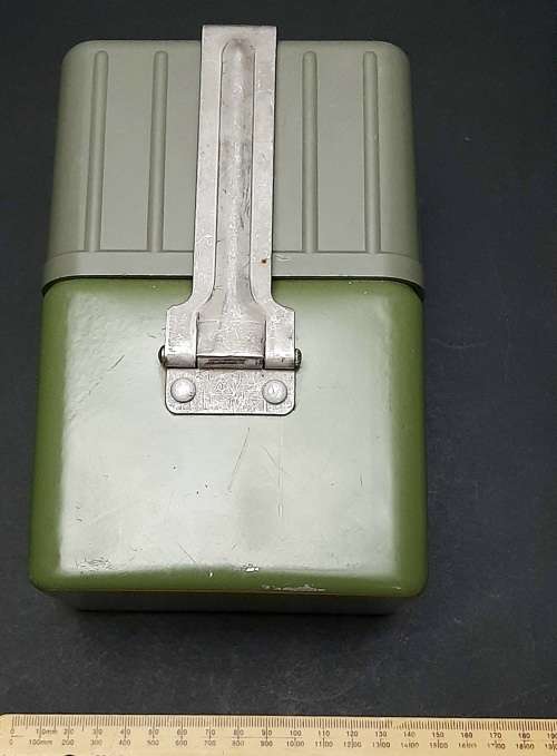 ** Rhodesian Bush War: 1975 Yugoslavian Mess Kit & Drinking Vessel Set (USED).**