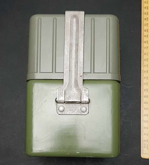 ** Rhodesian Bush War: 1975 Yugoslavian Mess Kit & Drinking Vessel Set (USED).**