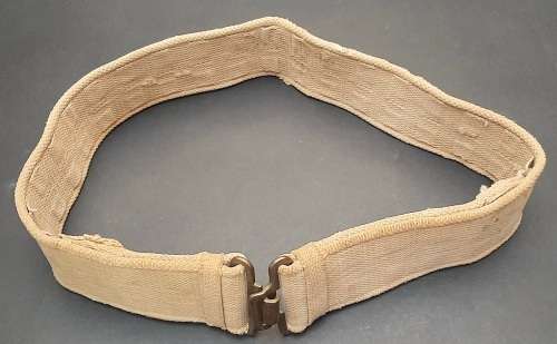 **WW2  Patt.37 Variant Webbing Belt w/ War Dept. Stamp (1945/46 )**