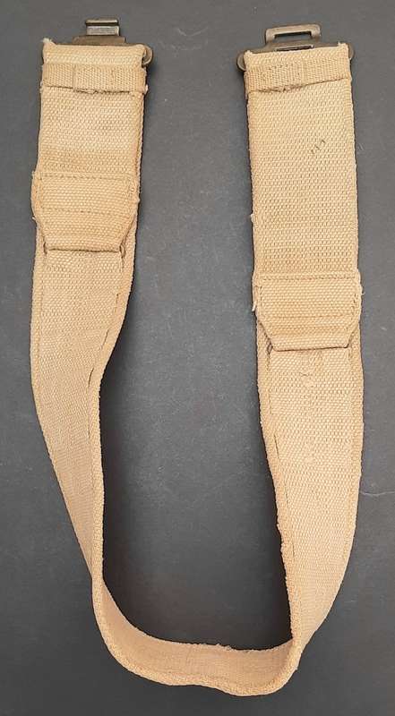 **WW2  Patt.37 Variant Webbing Belt w/ War Dept. Stamp (1945/46 )**