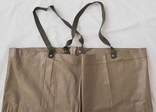 **Rhodesian Bush War: 1970s Private Purchase Troopie Rubber Waders(Medium).**