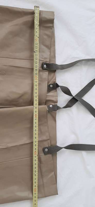 **Rhodesian Bush War: 1970s Private Purchase Troopie Rubber Waders(Medium).**