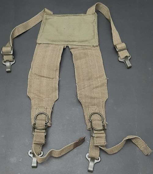 **Rhodesian Bush War: Patt.69 Unissued Green Webbing Yoke/ Suspender**